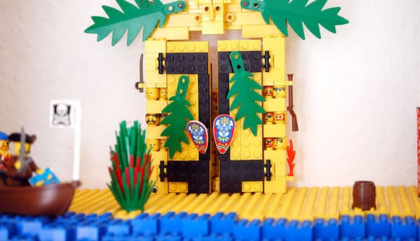 The amazing lego spice rack adventure island, closeup